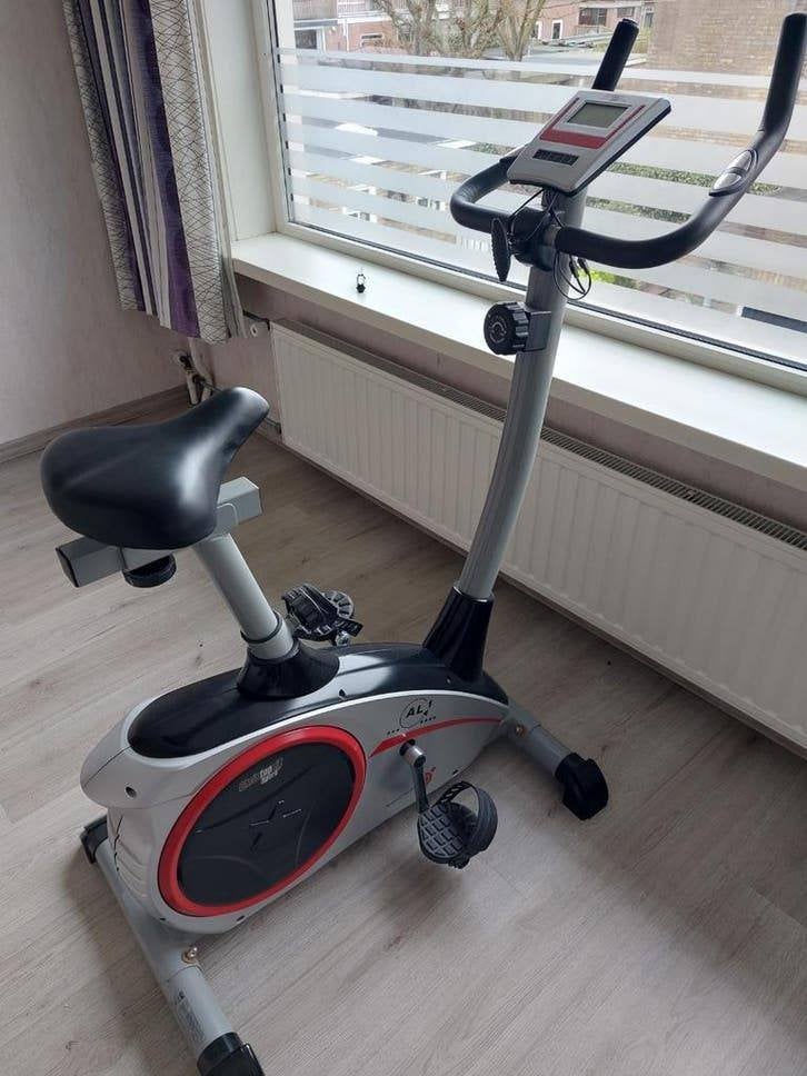Hometrainer, Sport en Fitness, Fitnessmaterialen, Ophalen of Verzenden, Gebruikt, Overige typen