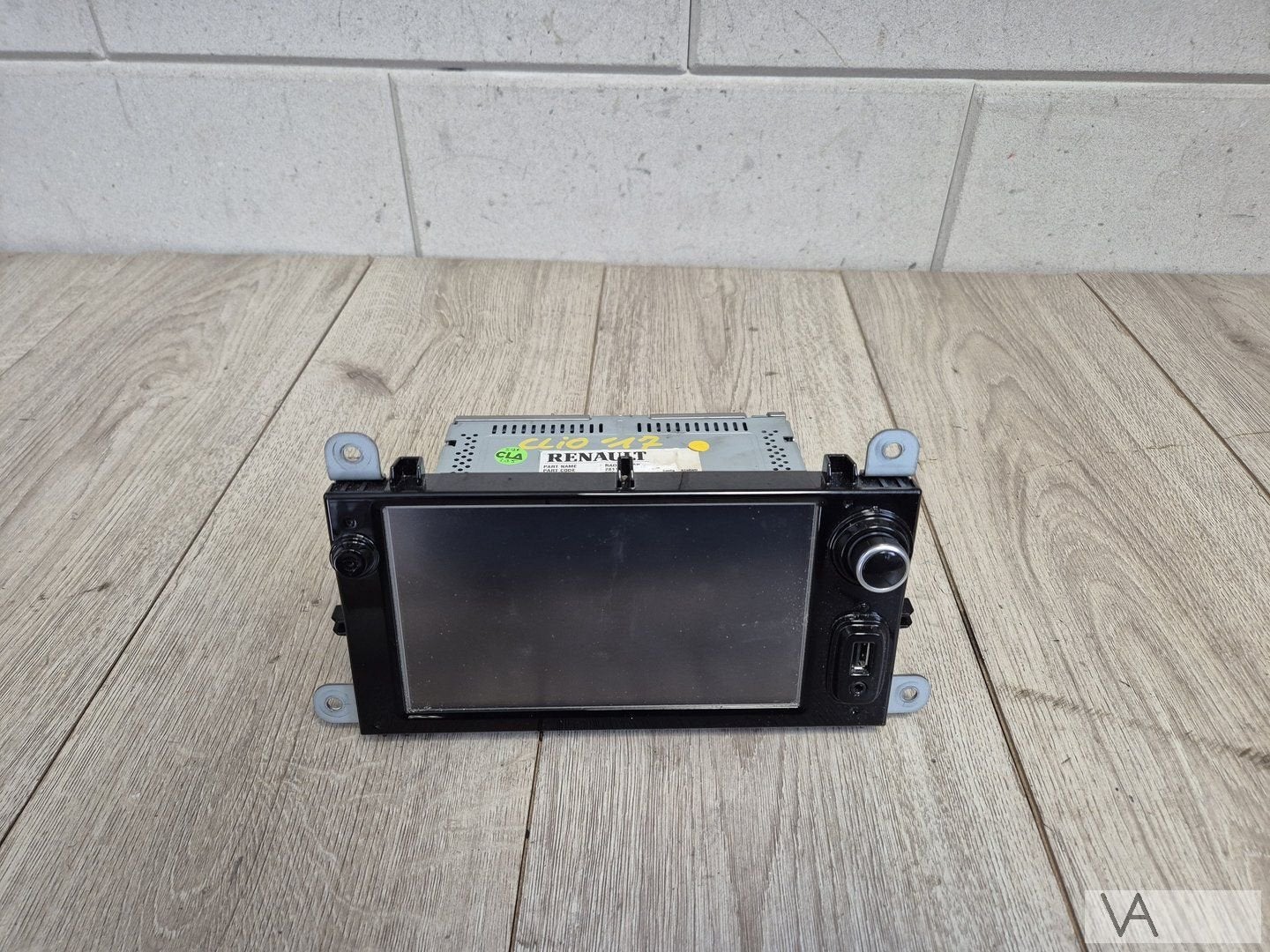 Renault Clio 4 2013 - 2017 radio navigatie touchscreen €100, Auto-onderdelen, Dashboard en Schakelaars, Gebruikt, -, Renault, -
