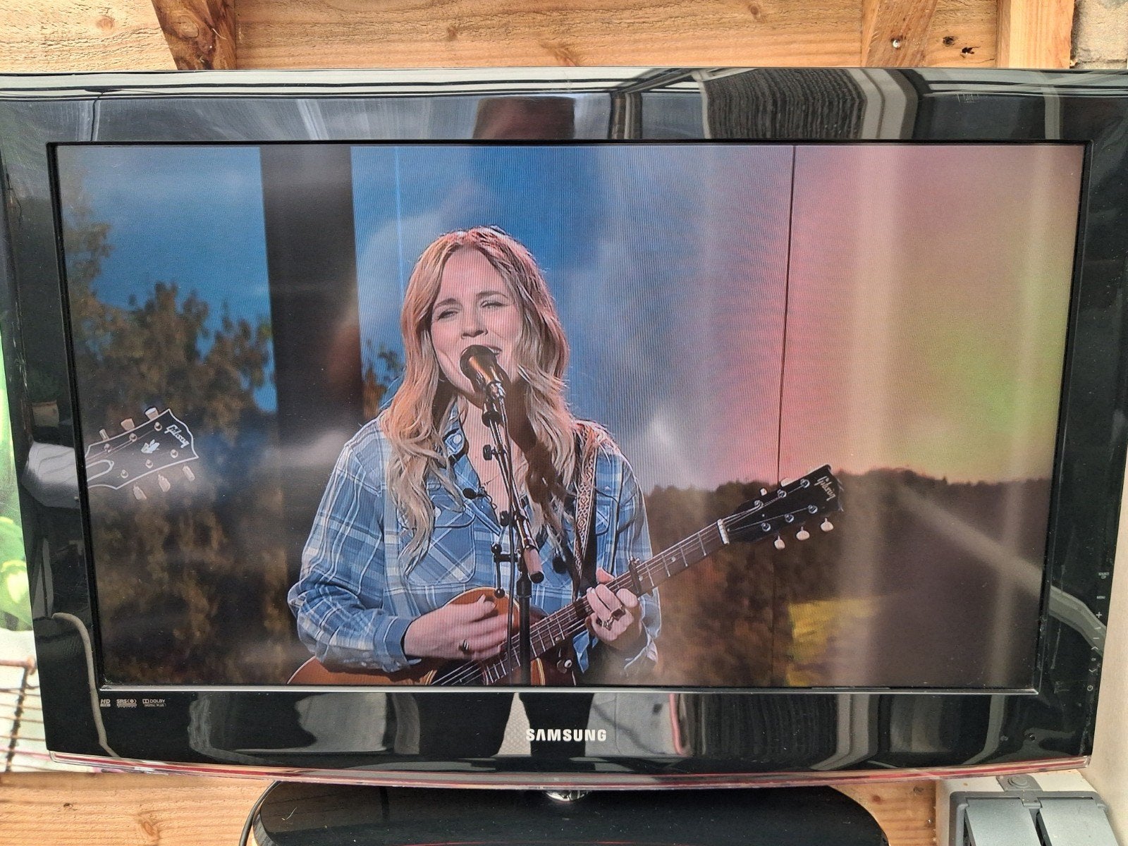 Samsung LE32B450C4W LCD TV - 81 cm (32 inch), Ophalen