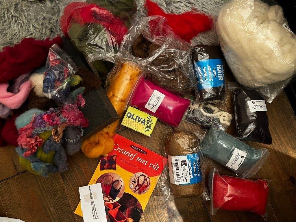 Partij vilt wol (naald of nat)!, Ophalen of Verzenden, Zo goed als nieuw, Overige typen, Wolvilt