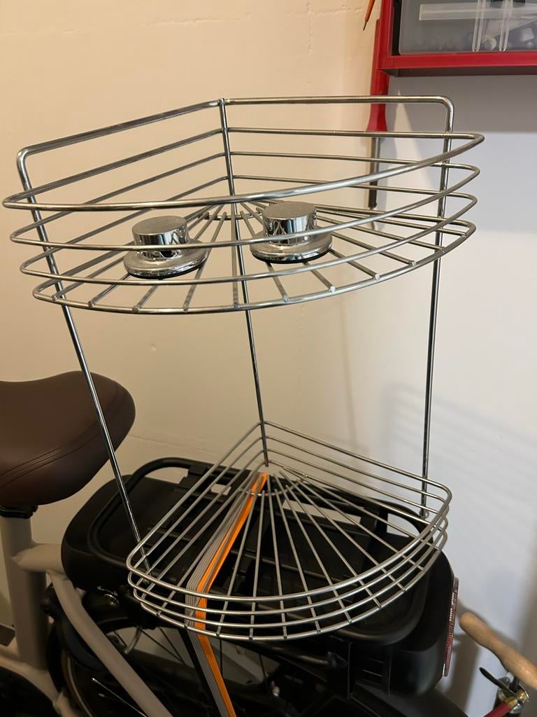 Metalen hoekrekje voor badkamer of keuken, Ophalen of Verzenden, Zo goed als nieuw, Grijs