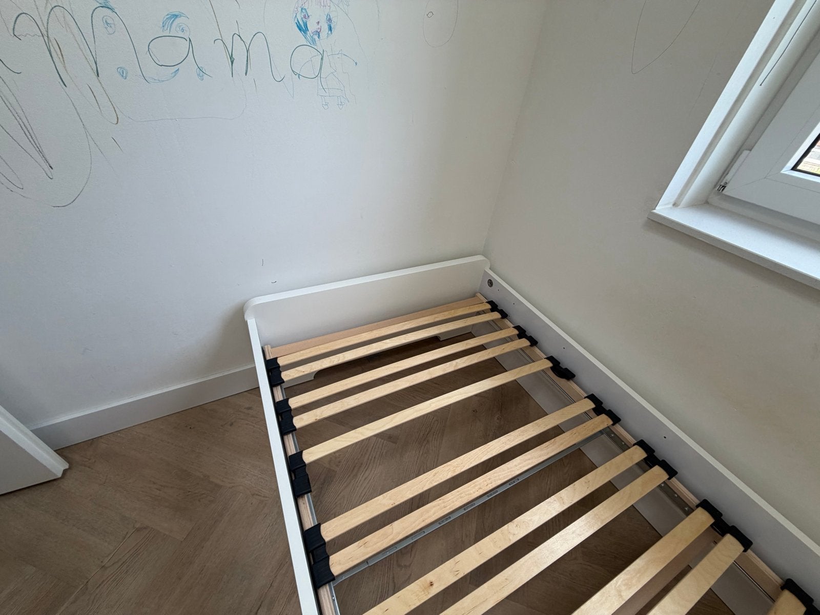 Wit kinderbed met lattenbodem ikea bed, Gebruikt, 70 tot 85 cm, Ophalen of Verzenden, Lattenbodem