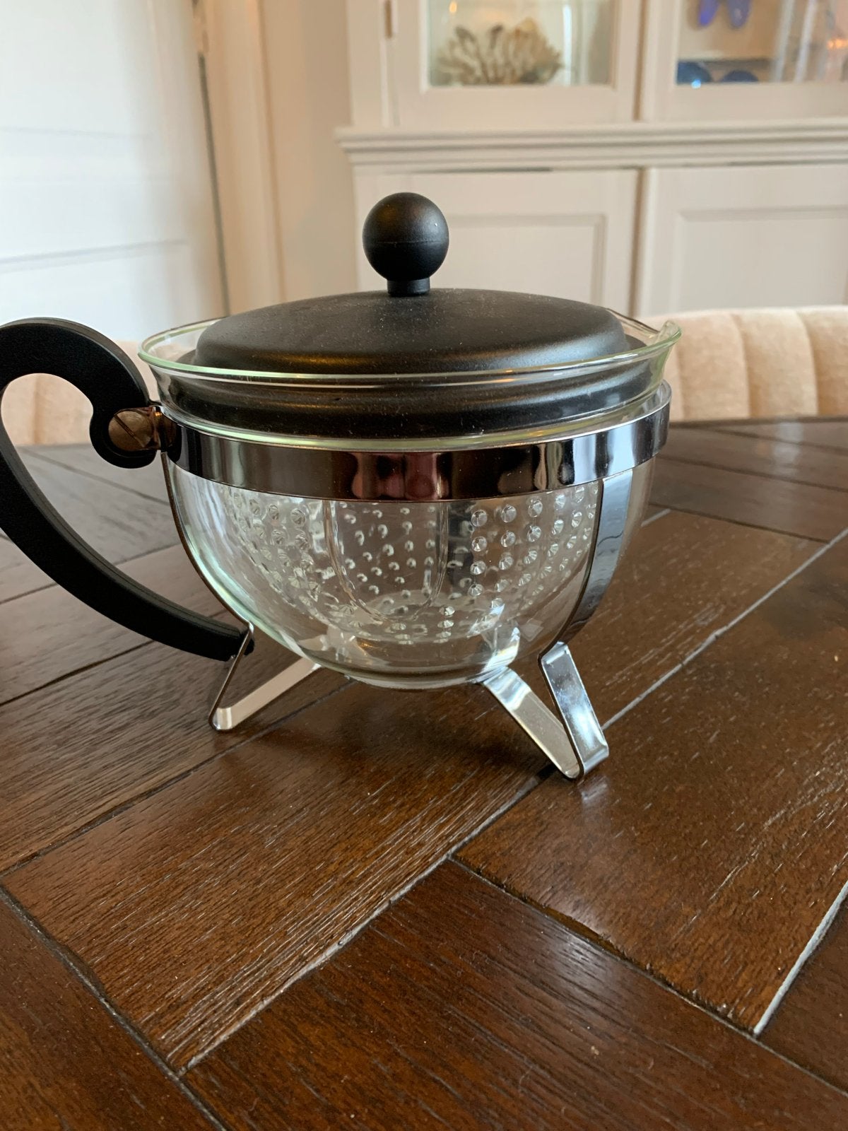 Bodum glazen theepot met zeef voor verse thee, Theepot/fluitketel, Bodum, Ophalen of Verzenden, Zwart