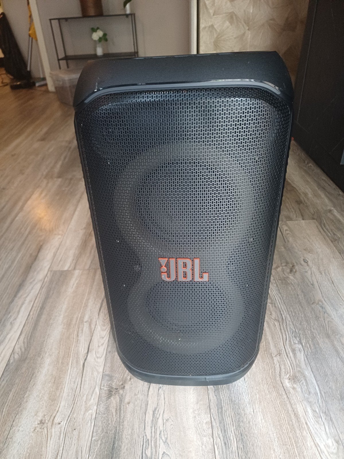 JBL PartyBox 320 stage