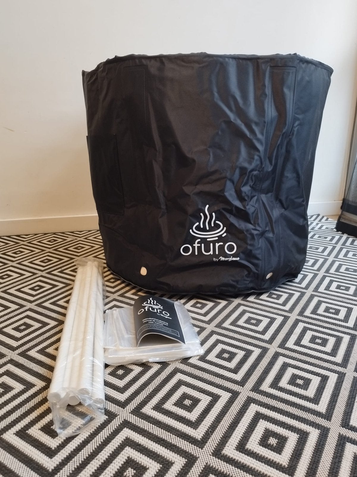 Ofuro opvouwbaar bad - Draagbaar en ruimtebesparend, Ophalen, Zo goed als nieuw, Vast