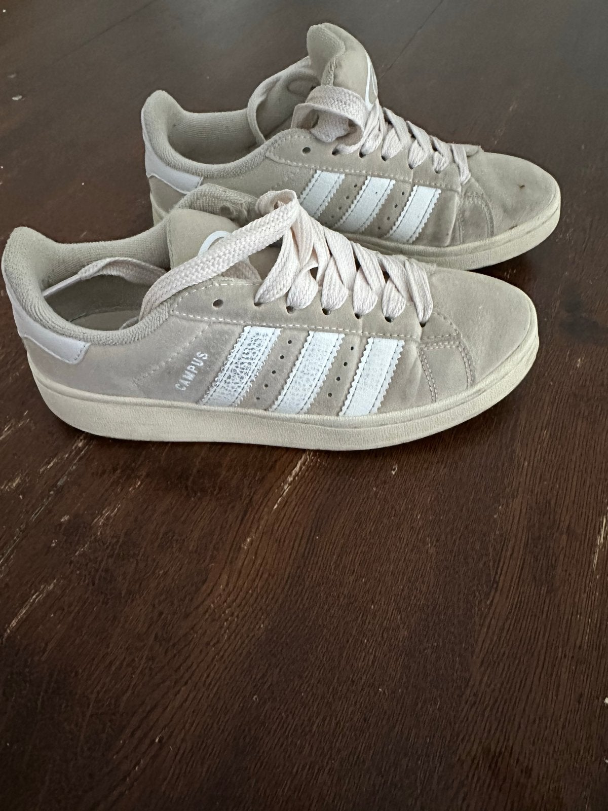 Adidas Campus sneakers beige maat 37 1/3, Beige, Ophalen of Verzenden, Sneakers of Gympen, Zo goed als nieuw