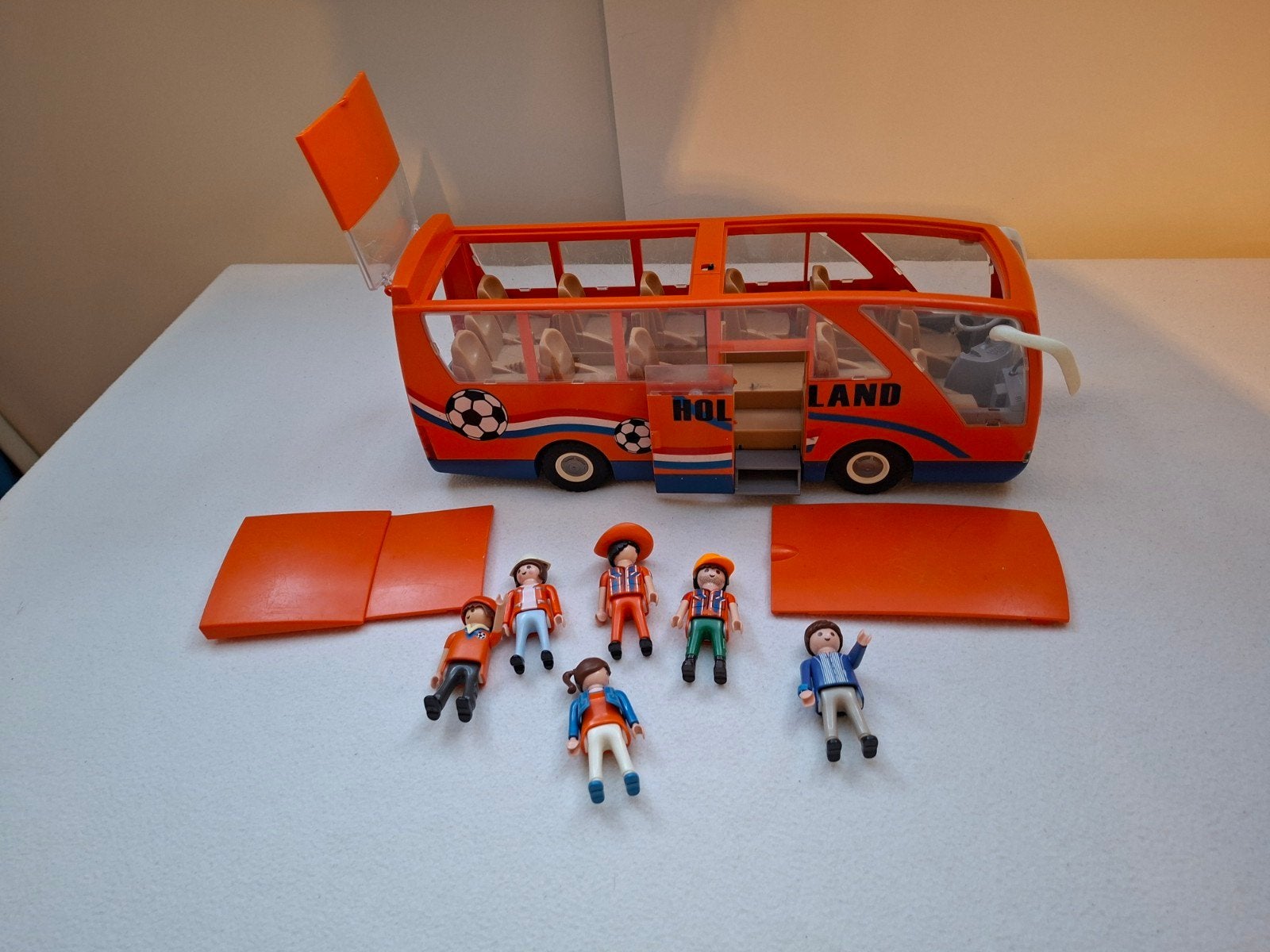 Playmobil Holland voetbalbus met spelers, Ophalen of Verzenden, Gebruikt