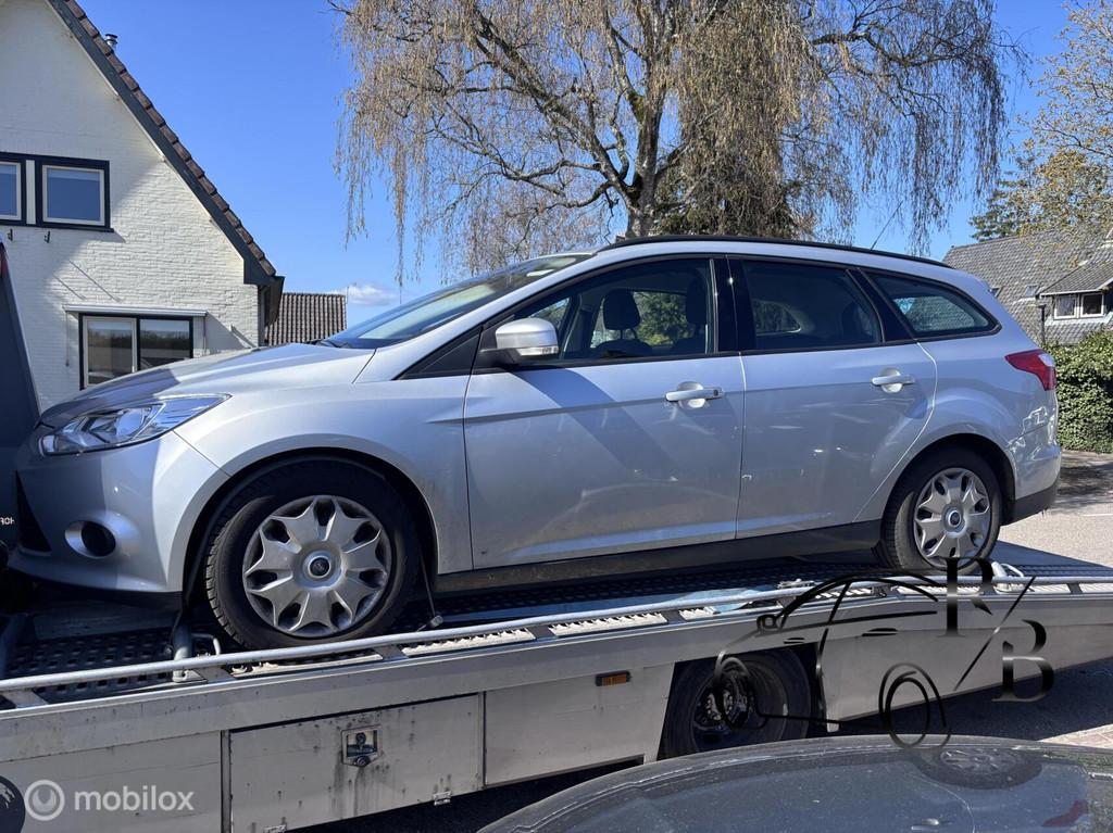 Ford Focus Wagon 1.0 EcoBoost Edition EXPORTKOOPJE LEES TEKS, Euro 5, Gebruikt, Zwart, Origineel Nederlands