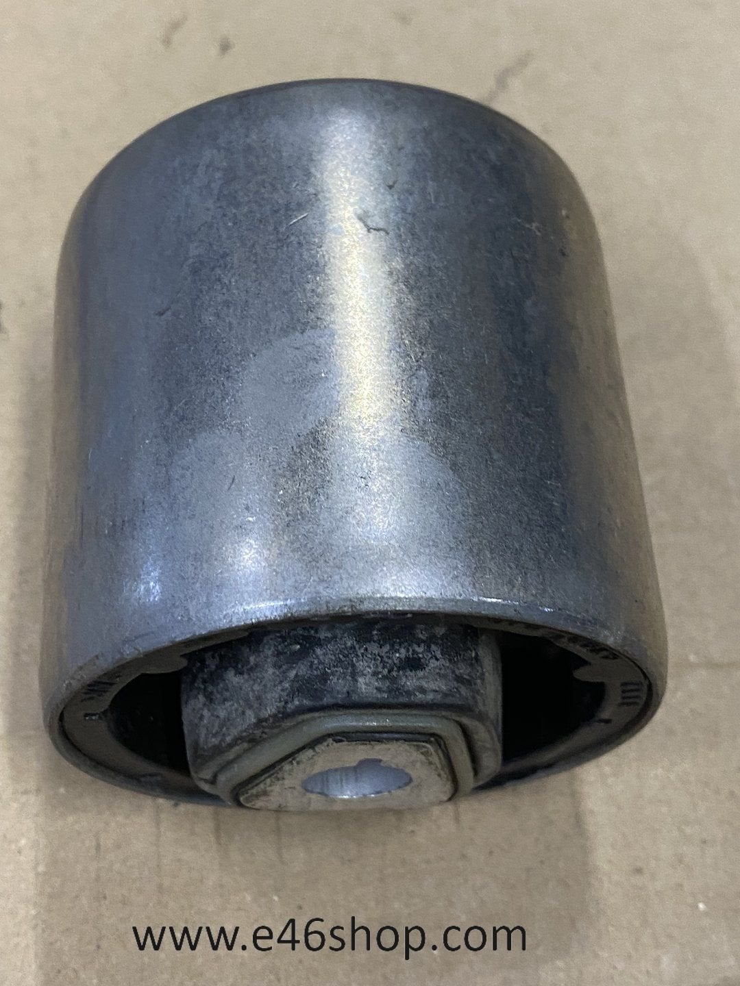 BMW DRAAGARM RUBBER HYDROLAGER OEM 31126763719 NIEUW, -, -, Nieuw, Ophalen of Verzenden