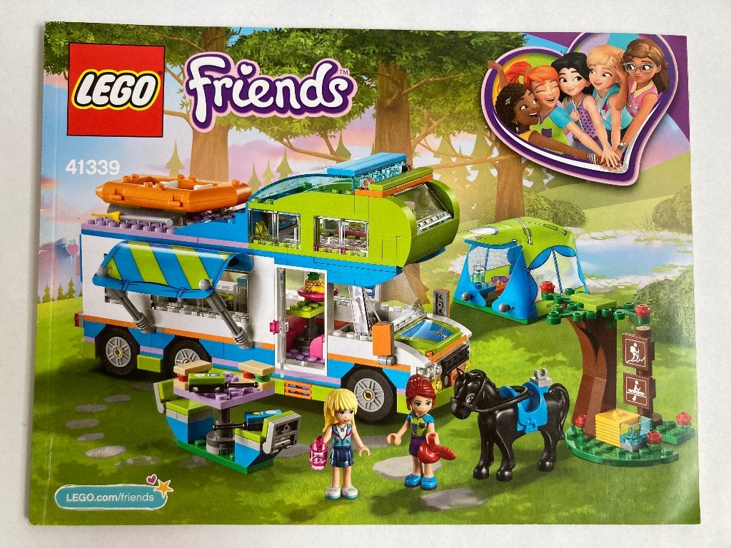 Foto 6 van Lego Friends 41339 Mia's camper met luifel, boot en tent