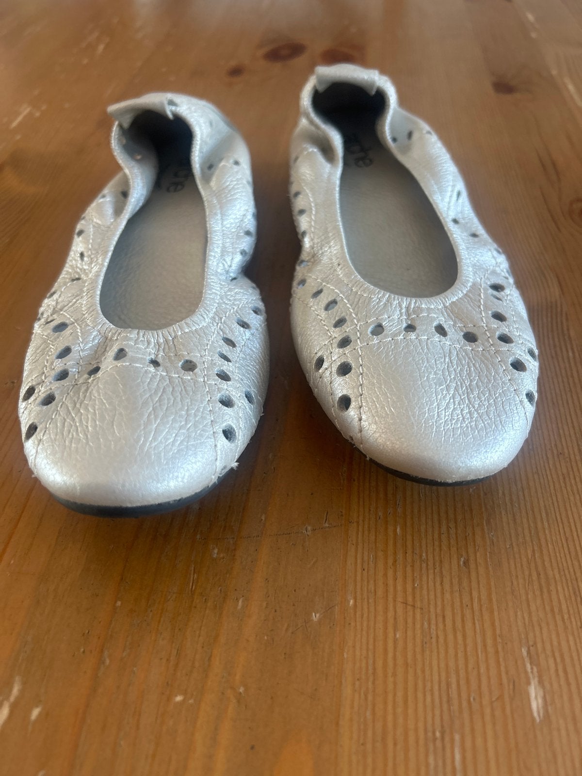 Arche Ballerina's Zilverkleurig - Maat 39, Kleding | Dames, Schoenen, Ophalen of Verzenden, Gedragen, Overige kleuren, Ballerina's