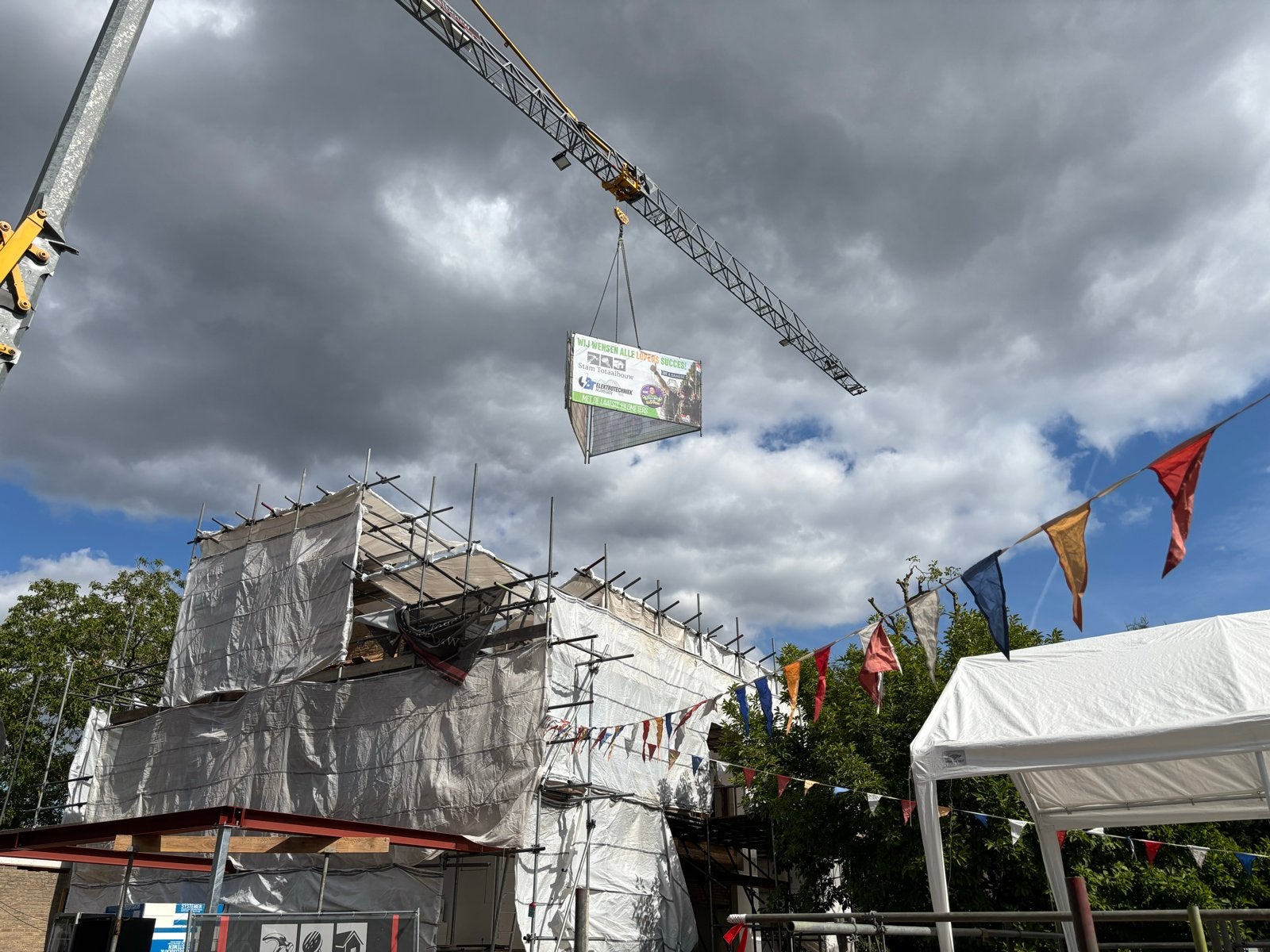 Steiger huren voor uw project, Doe-het-zelf en Verbouw, Ophalen, Gebruikt, Gevelsteiger, 5 meter of hoger