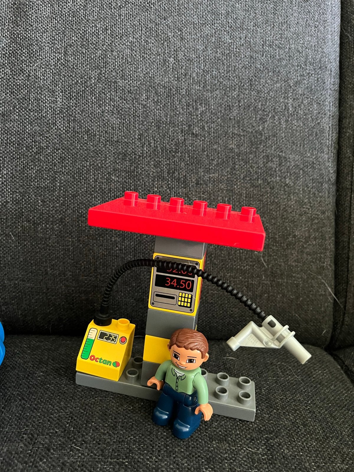 Lego Duplo Set 5640 Blauwe Auto met Tankstation, Kinderen en Baby's, Speelgoed | Bouwstenen, Ophalen of Verzenden, Gebruikt, Overige merken