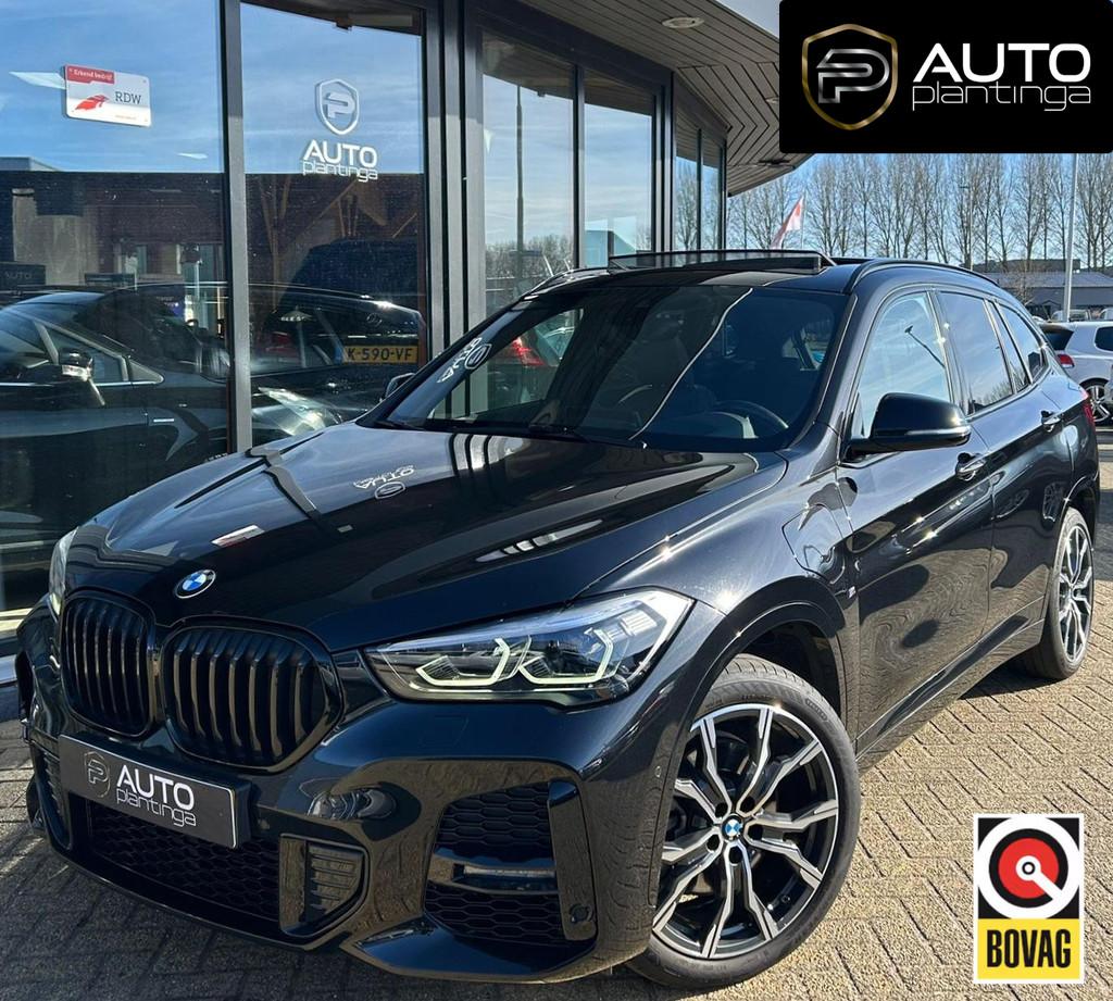 BMW X1 xDrive25e | PANO | 19" | HUD | H&K | 1ste Eigenaar |, Auto's, BMW, Bedrijf, Te koop, X1, 4x4, Airconditioning, Climate control