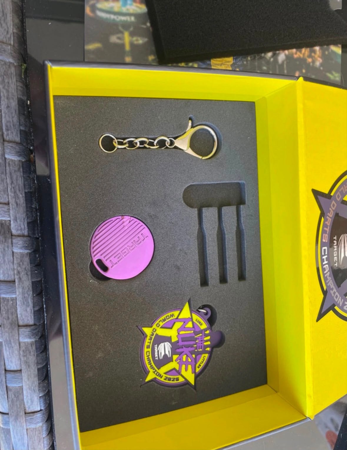 Luke Littler "The Nuke" Darts Set - Limited Edition, Sport en Fitness, Darts, Ophalen of Verzenden, Zo goed als nieuw, Pijlen