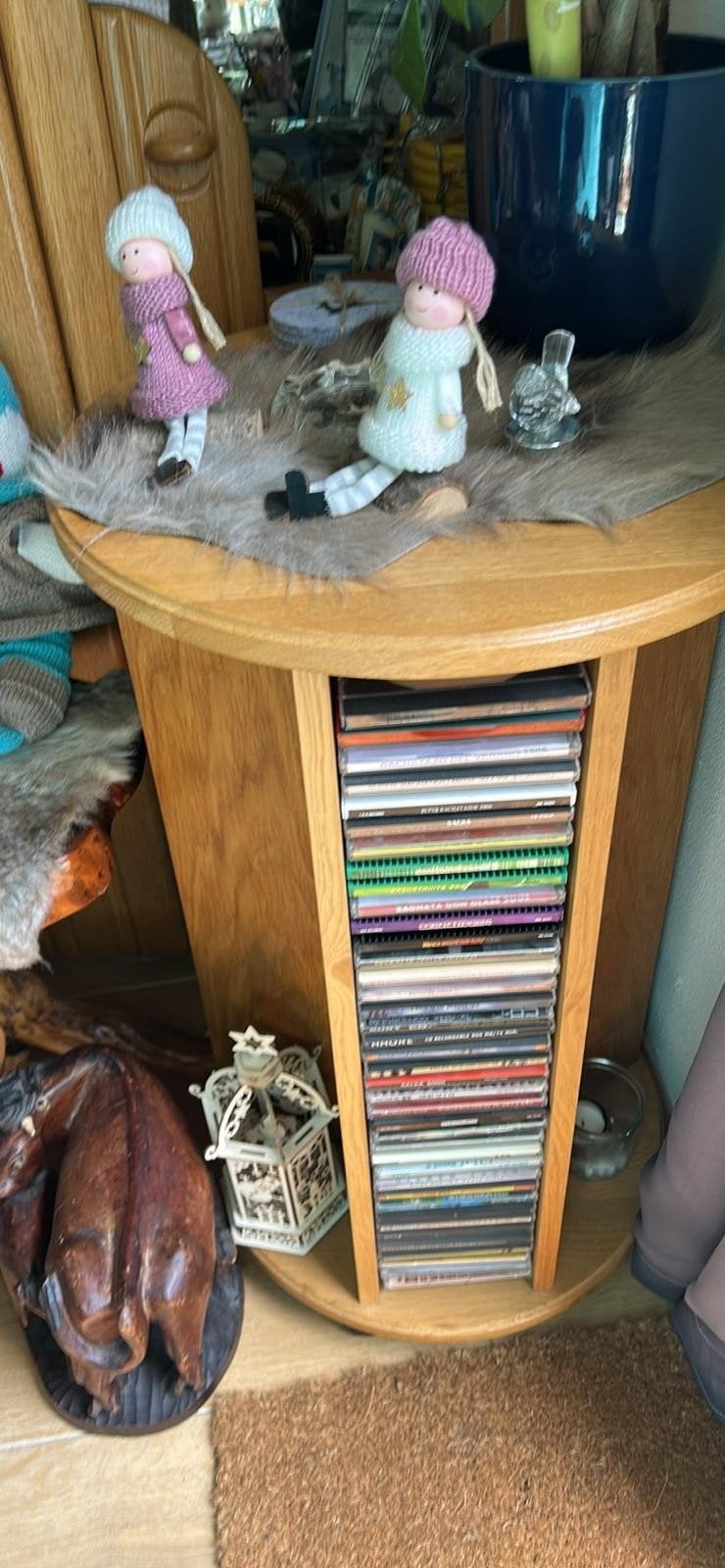 Cd tafel licht eiken rond diameter 45 cm hoogte 78 cm, Ophalen, Zo goed als nieuw, Hout, Cd's