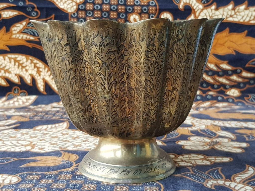 Mooie oude antieke pot uit Indonesië van bewerkt koper 13 cm