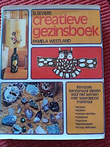Elseviers creatieve gezinsboek Sieraden - Batik - Schelpen++, Gelezen, Verzenden, Overige onderwerpen, Geschikt voor kinderen