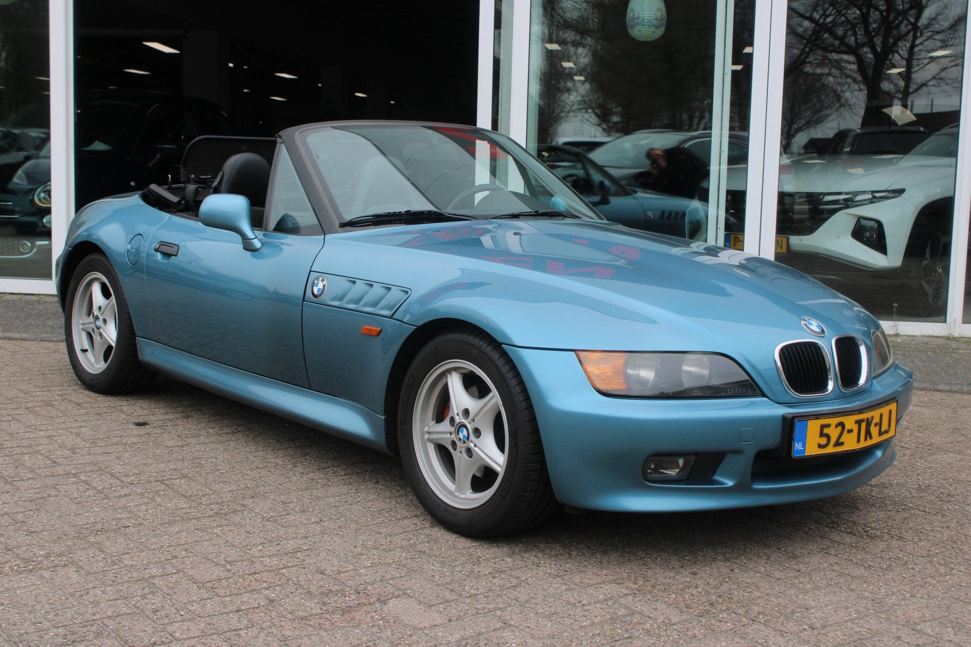 Foto 2 van BMW Z3 Roadster 1.9//Stoelverwarming//Nette auto! (bj 1996)