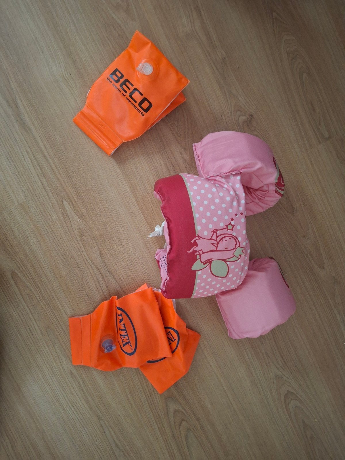 Zwembandjes set: BECO, Intex en roze Puddle Jumper, Ophalen of Verzenden, Gebruikt, Jongen of Meisje