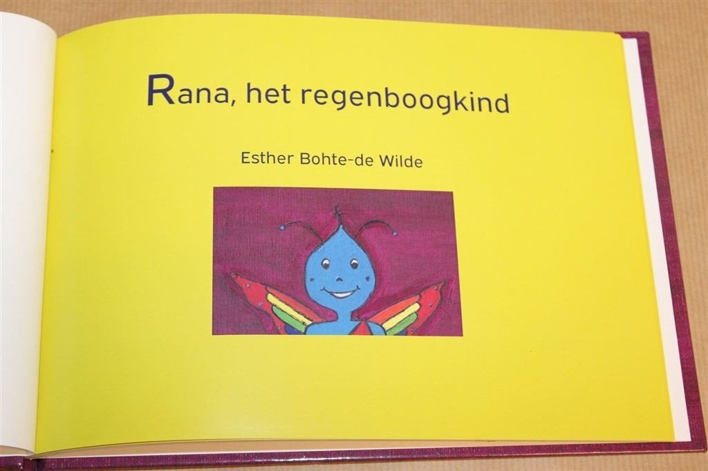 Rana, het Regenboogkind — Prentenboek over Energievelden, Ophalen of Verzenden, Zo goed als nieuw