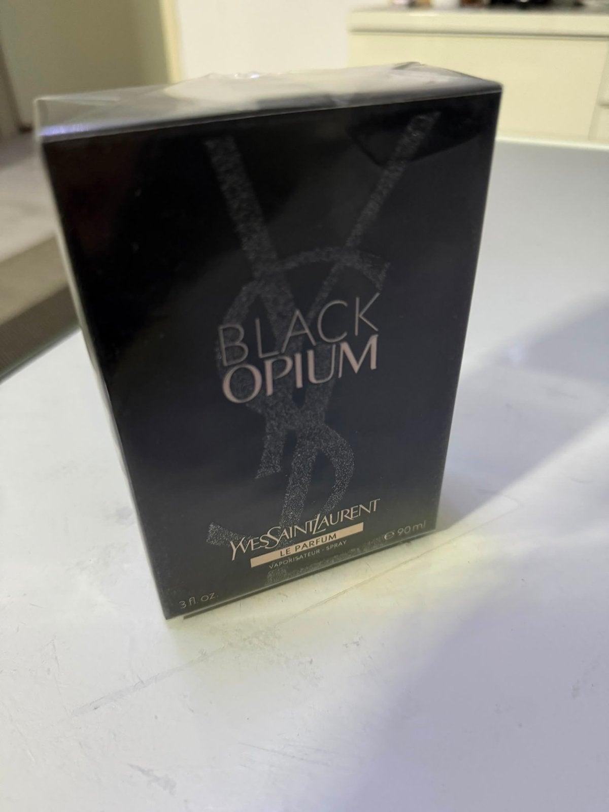 Yves Saint Laurent Black Opium Le Parfum 90ml, Sieraden, Tassen en Uiterlijk, Ophalen of Verzenden, Nieuw
