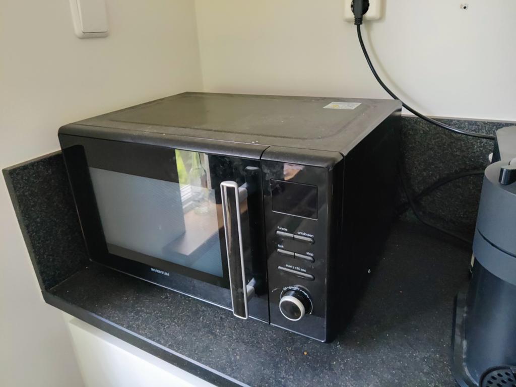 Inventum Combimagnetron - Zwart, Zo goed als nieuw, Witgoed en Apparatuur, Magnetrons, Ophalen, Combimagnetron, Zo goed als nieuw