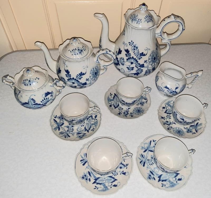 Antiek 9 delig zwiebelmuster porselein thee/koffie servies, Ophalen