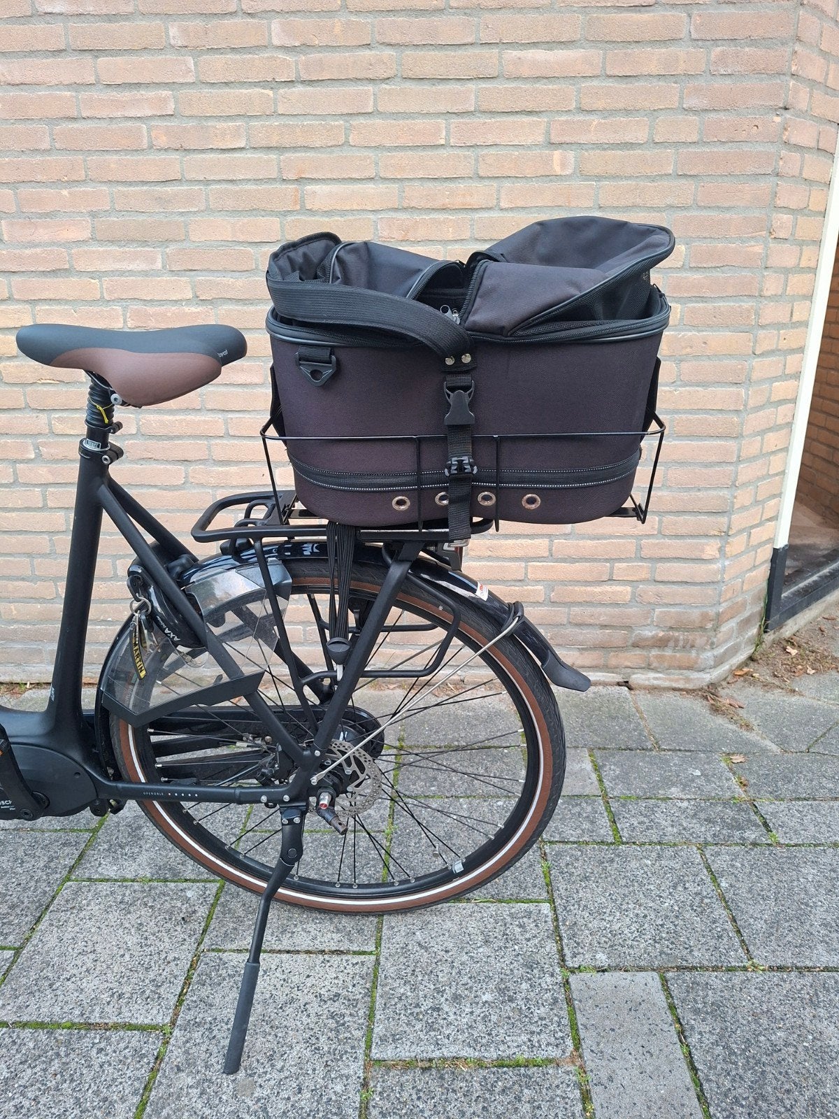 Honden fietsmand met bevestiging voor achterop de fiets, Ophalen of Verzenden, Gebruikt