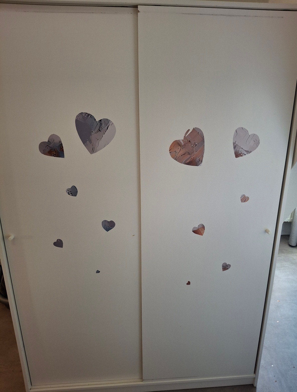 gratis witte kledingkast met 2 schuifdeuren., Huis en Inrichting, Ophalen, Gebruikt, 100 tot 150 cm, Meerdere deuren