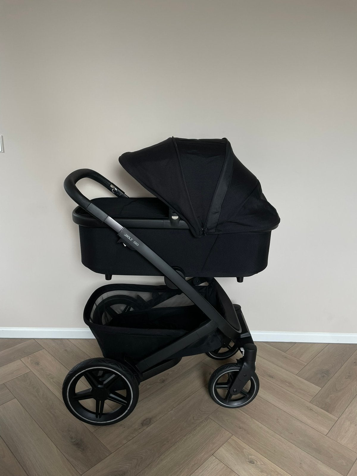 Complete set van de Joolz Geo 3 in de kleur Space black!!, Zo goed als nieuw, Met autostoeltje, Ophalen, Kinderwagen