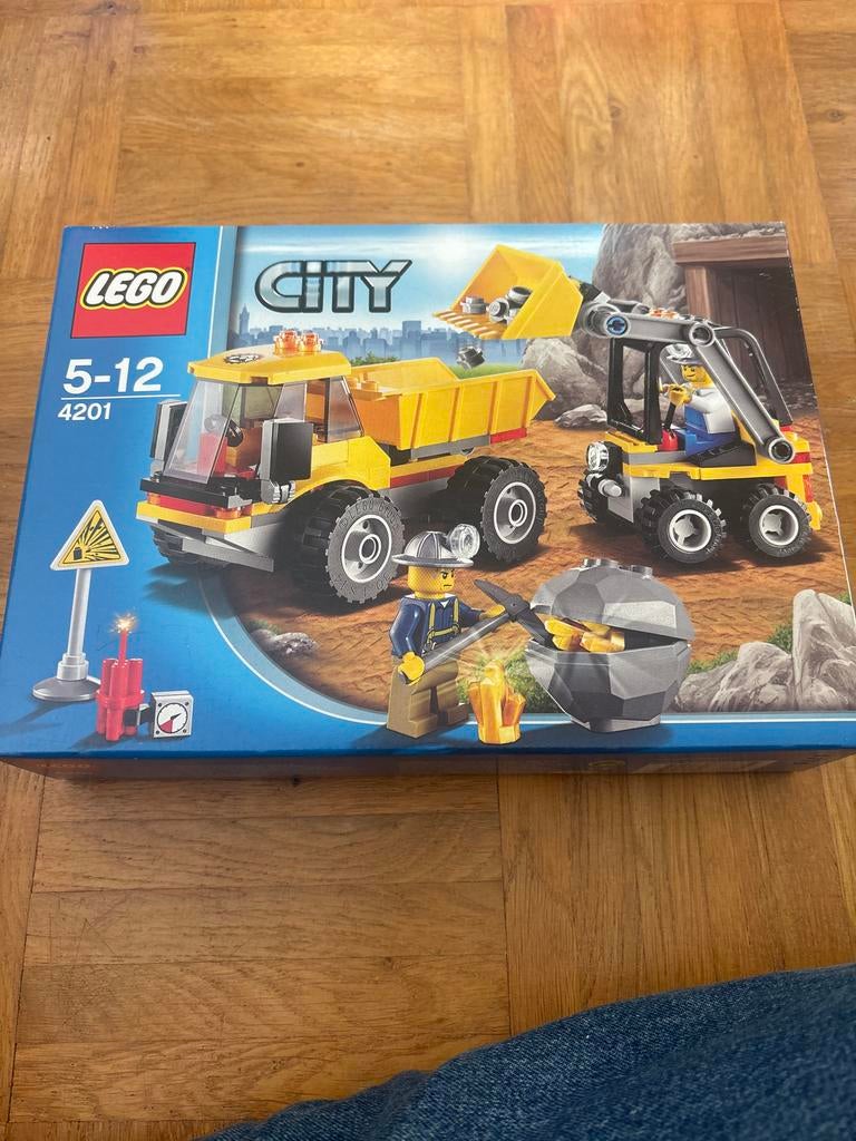 Lego City 4201 Mijnbouw kiepwagen en graafmachine, Inclusief minifiguren, Lego, Ophalen of Verzenden, Complete set