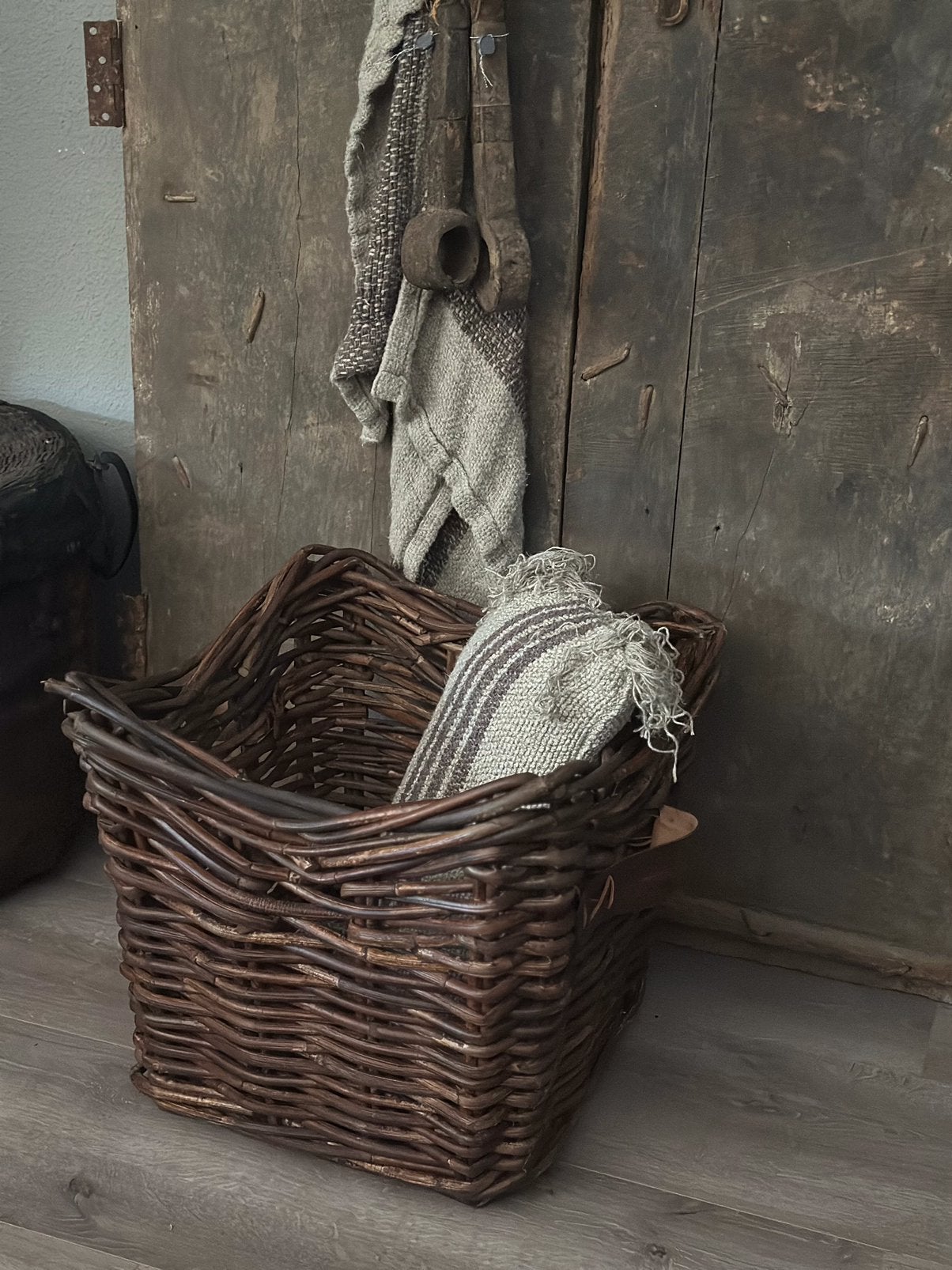 Rieten Hoffz mand vierkant, Huis en Inrichting, Ophalen of Verzenden, Nieuw, Vierkant, Riet