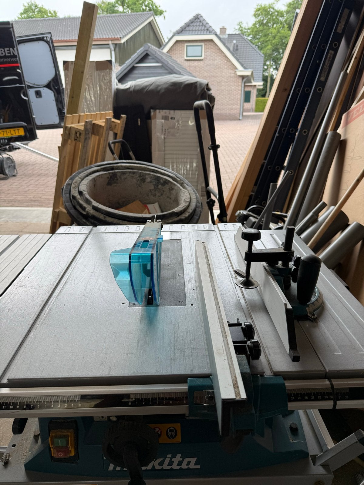 Makita Tafelzaag 2704N - Krachtige en Nauwkeurige Zaag, Doe-het-zelf en Verbouw, Gereedschap | Zaagmachines, Gebruikt, Cirkelzaag