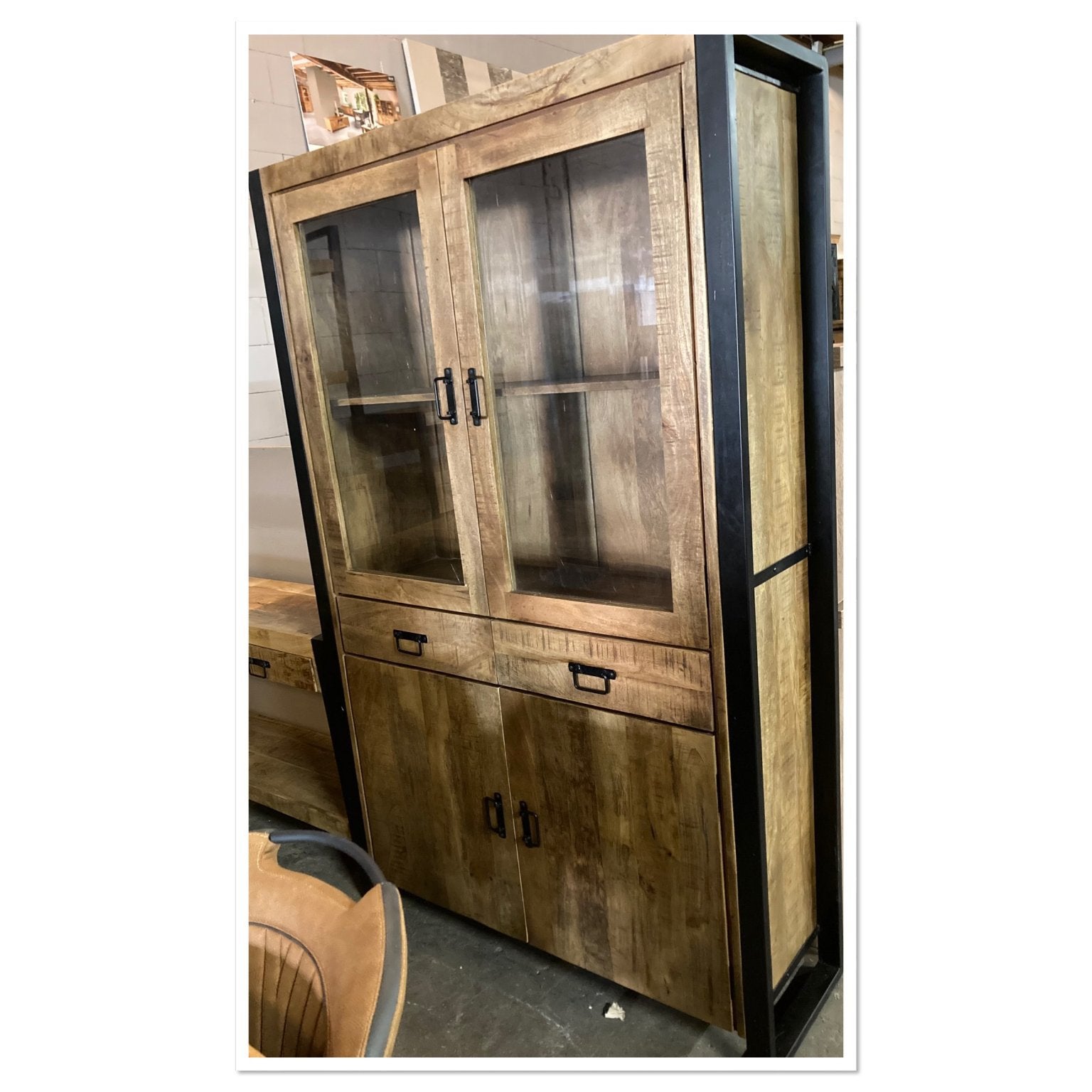 Vitrinekast britt, Huis en Inrichting, Kasten | Vitrinekasten, Ophalen, Outletliving7@gmail.com, Nieuw, 50 tot 100 cm