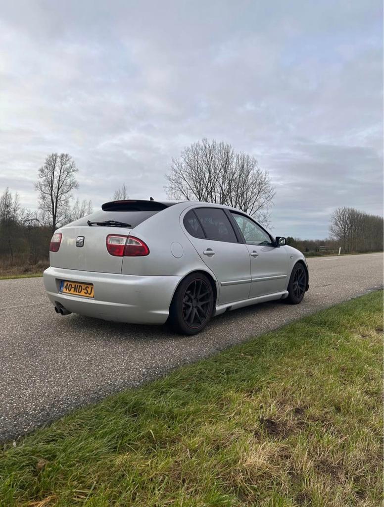 Seat Leon 1.8 20VT 132KW 2003 Grijs, Auto's, Seat, Voorwielaandrijving, Zwart, 4 cilinders, 1781 cc
