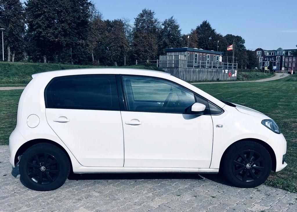 Skoda Citigo Ambition / 2017 Wit / Cruisecontrol+Airco / UP, Auto's, Skoda, Voorwielaandrijving, Euro 6, 4 stoelen, Wit