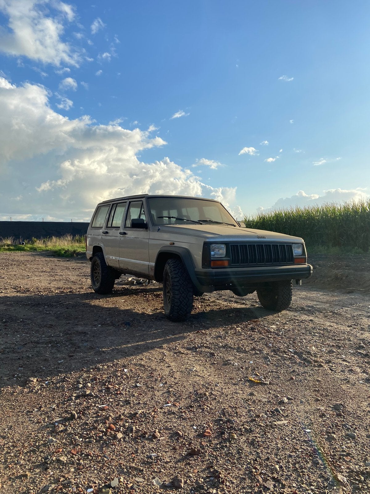 Jeep Cherokee 4.0 AUT 4WD K6 1989 Grijs, Auto's, Jeep, Automaat, 3000 kg, Origineel Nederlands, Vierwielaandrijving