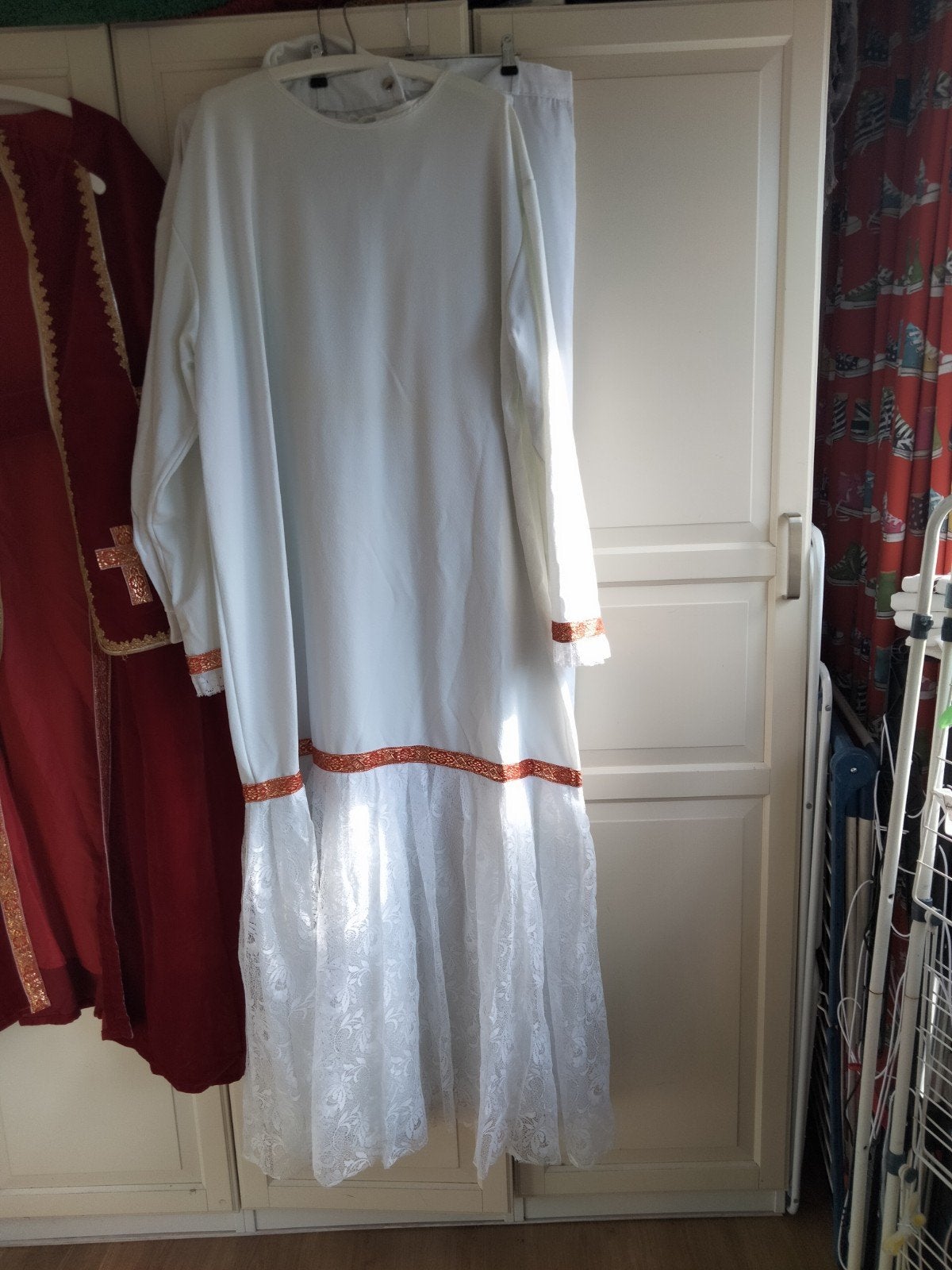 Compleet Sinterklaas Kostuum met Baard en Accessoires, Ophalen of Verzenden, Gebruikt, Pak of Jurk