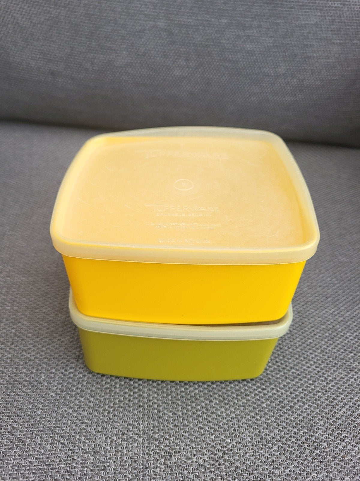 Tupperware bewaardozen set - geel en groen - 0.4 ltr, Gebruikt, Bewaardoos, Ophalen of Verzenden, Geel