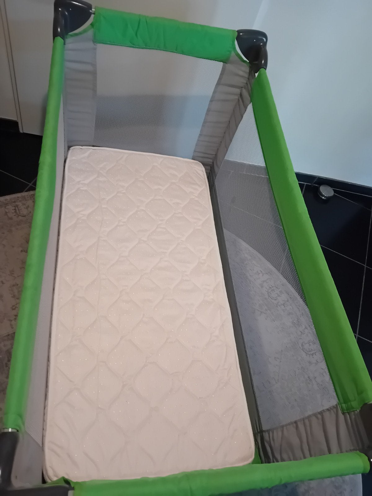 Graco Campingbedje met speciaal matras 60x125 cm, Ophalen of Verzenden, Gebruikt