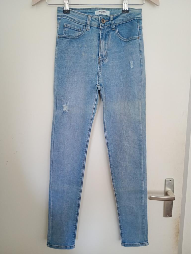 Miss Bon Denim Jeans XS - Lichtblauw met lichte slijtage, Blauw, Ophalen of Verzenden, Zo goed als nieuw, W27 (confectie 34) of kleiner