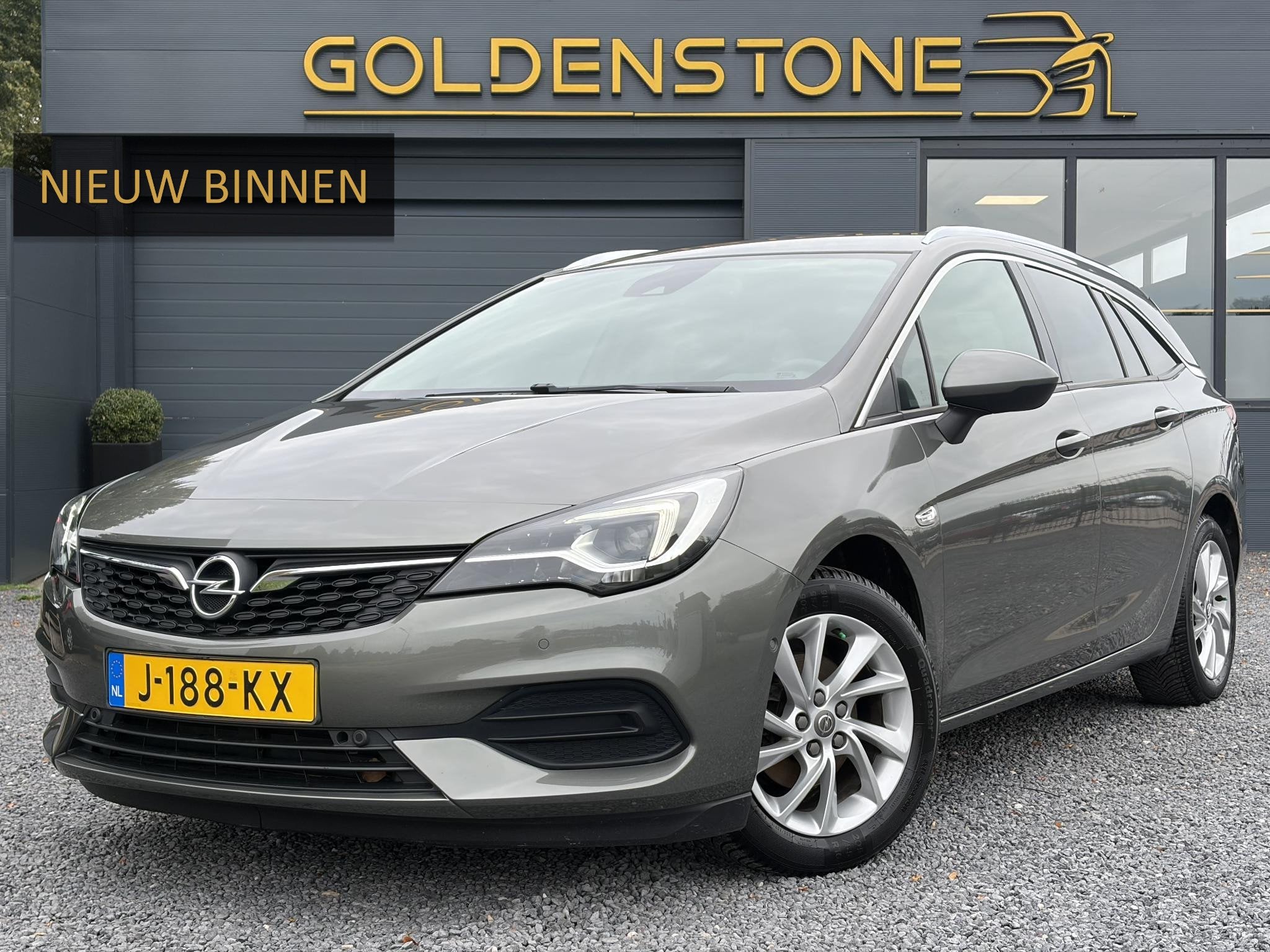 Opel Astra Sports Tourer 1.2 Elegance ✓131pk✓2e Eigenaar, Auto's, Opel, Voorwielaandrijving, Stof, 1199 cc, Handgeschakeld