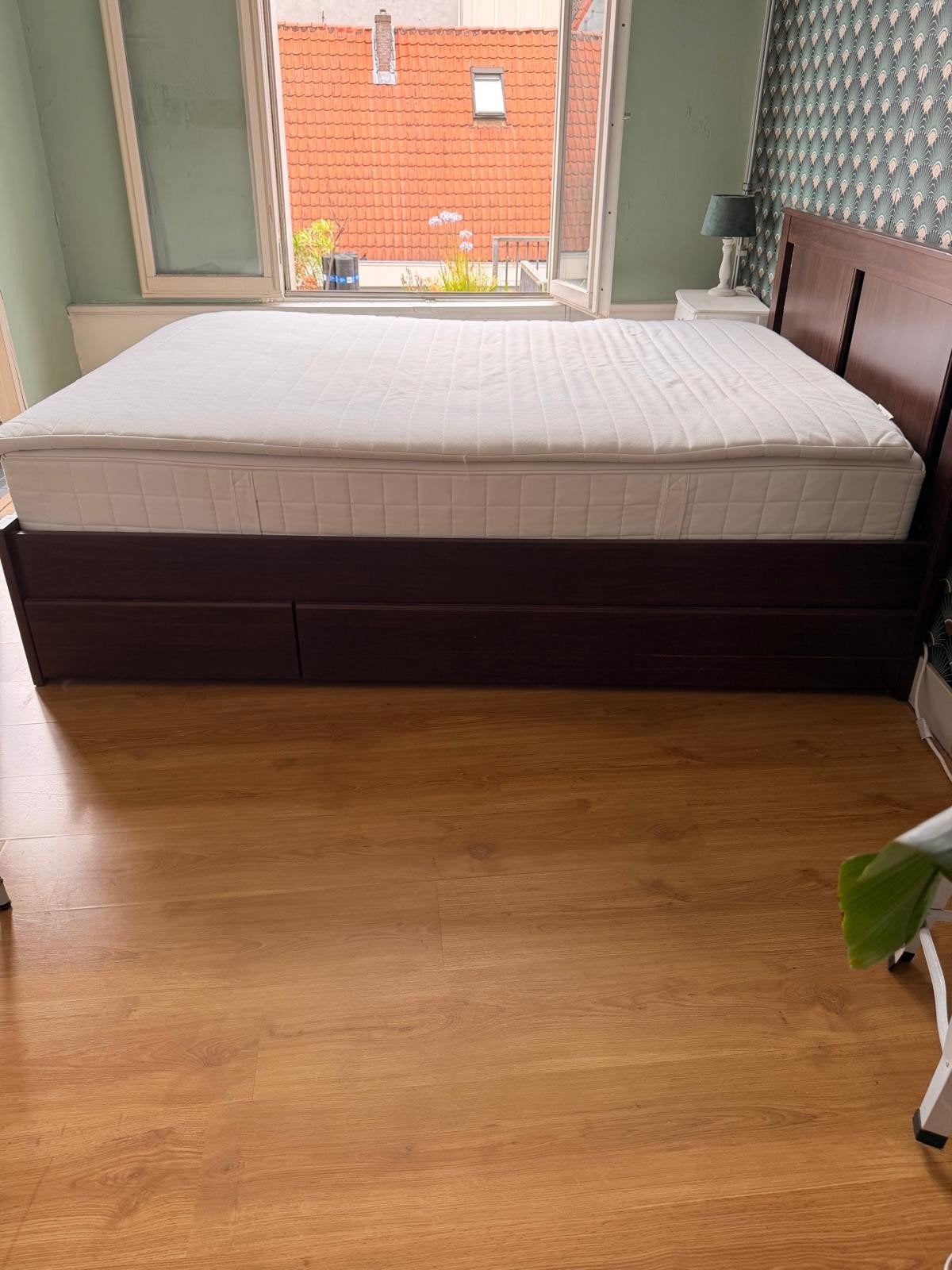 Ikea Songesand bedframe 140x200 met lades en matras, Ophalen, Gebruikt, Bruin, Tweepersoons