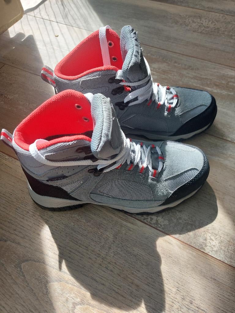 Wandel schoenen, Sport en Fitness, Bergsport en Wandelen, Ophalen, Zo goed als nieuw, Schoenen