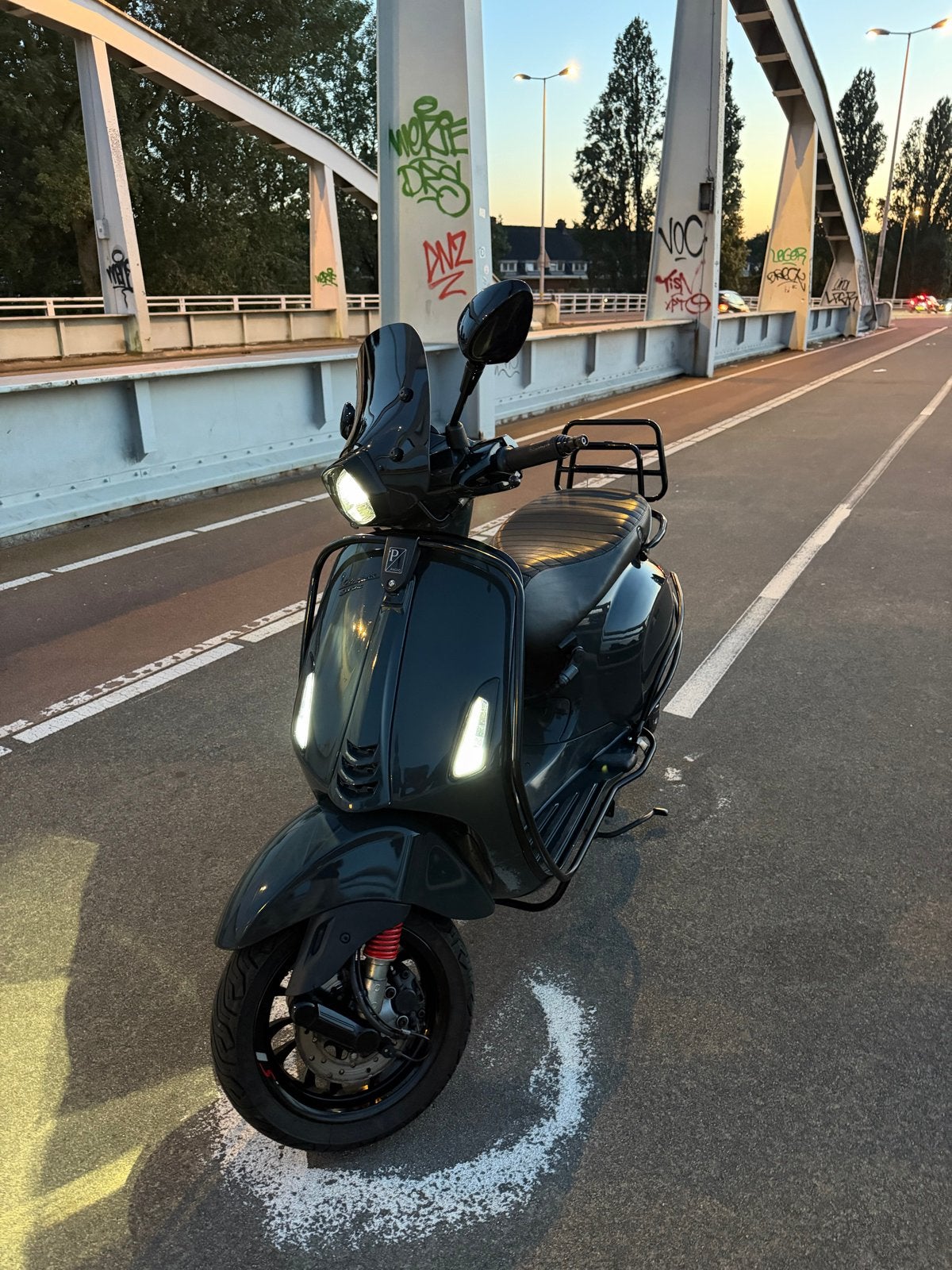 Vespa Sprint 2022 Zo goed als nieuw!, Fietsen en Brommers, Ophalen, Overige modellen, Maximaal 45 km/u, Zo goed als nieuw