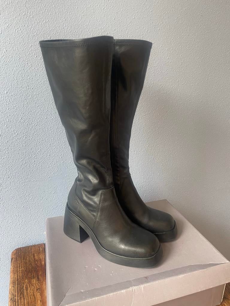Vagabond Brooke — zwarte hoge leren laarzen maat 41, Kleding | Dames, Schoenen, Ophalen, Zo goed als nieuw, Zwart, Hoge laarzen