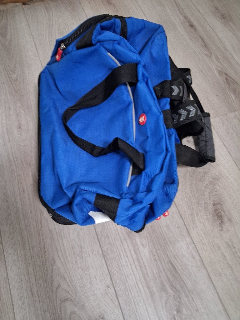 Sporttas Hummel, Sieraden, Tassen en Uiterlijk, Tassen | Sporttassen, Ophalen of Verzenden, Gebruikt, Unisex volwassen