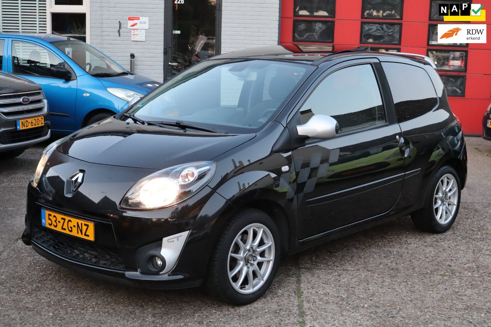 Renault Twingo 1.2 TCE GT 101 PK , Airco , Pano dak ,, Voorwielaandrijving, 4 cilinders, 4 stoelen, Zwart