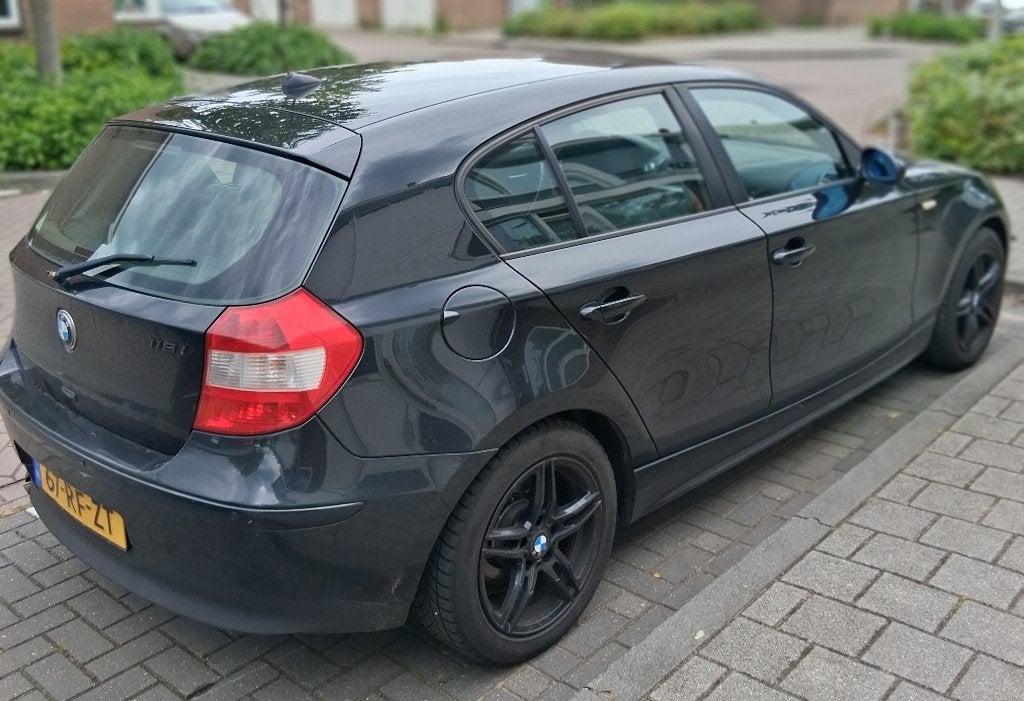 BMW 1-Serie 2.0 118I 2005 Zwart, Auto's, BMW, 1-Serie, 1995 cc, 4 cilinders, 129 pk